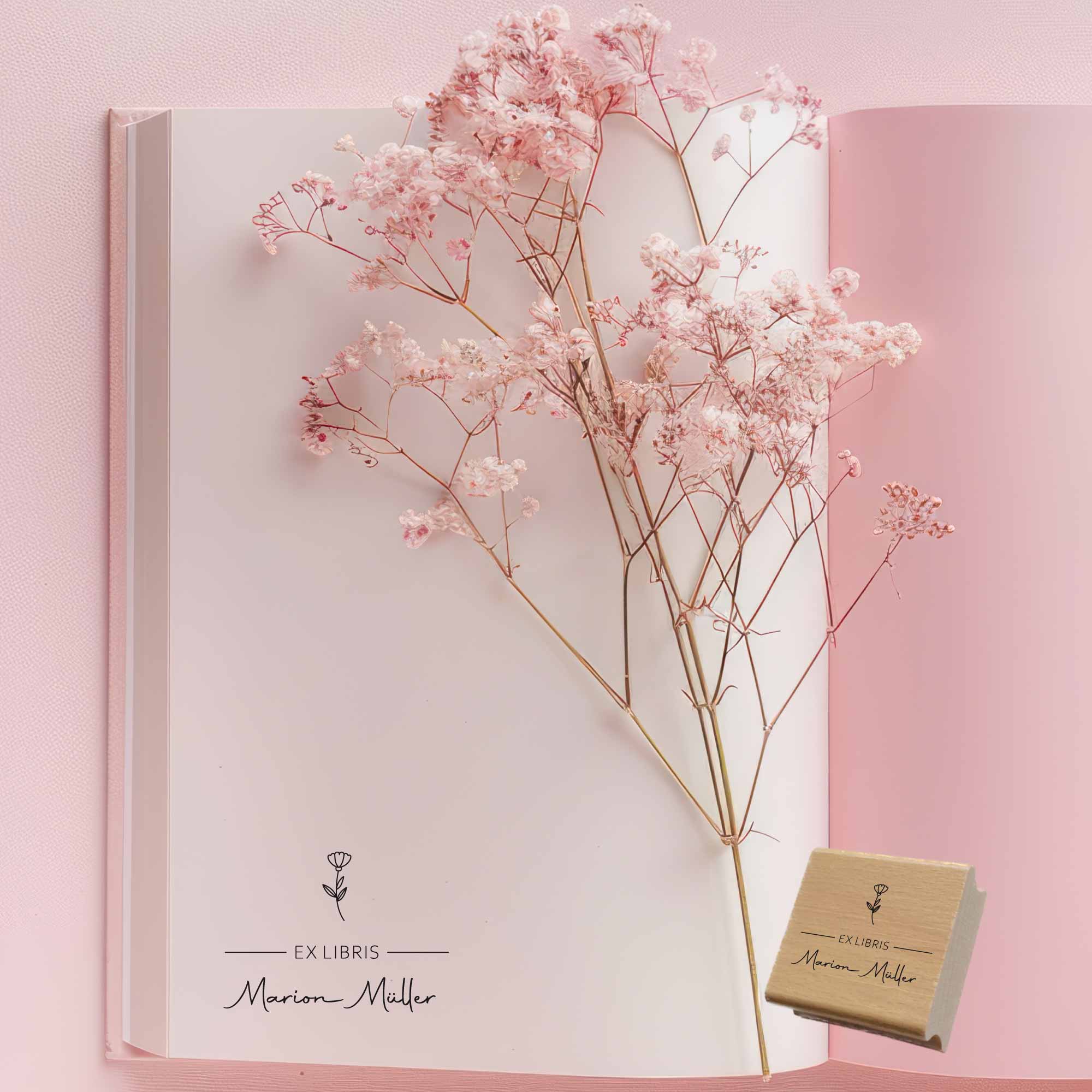 Buchstempel mit Blume | individuell personalisierbar